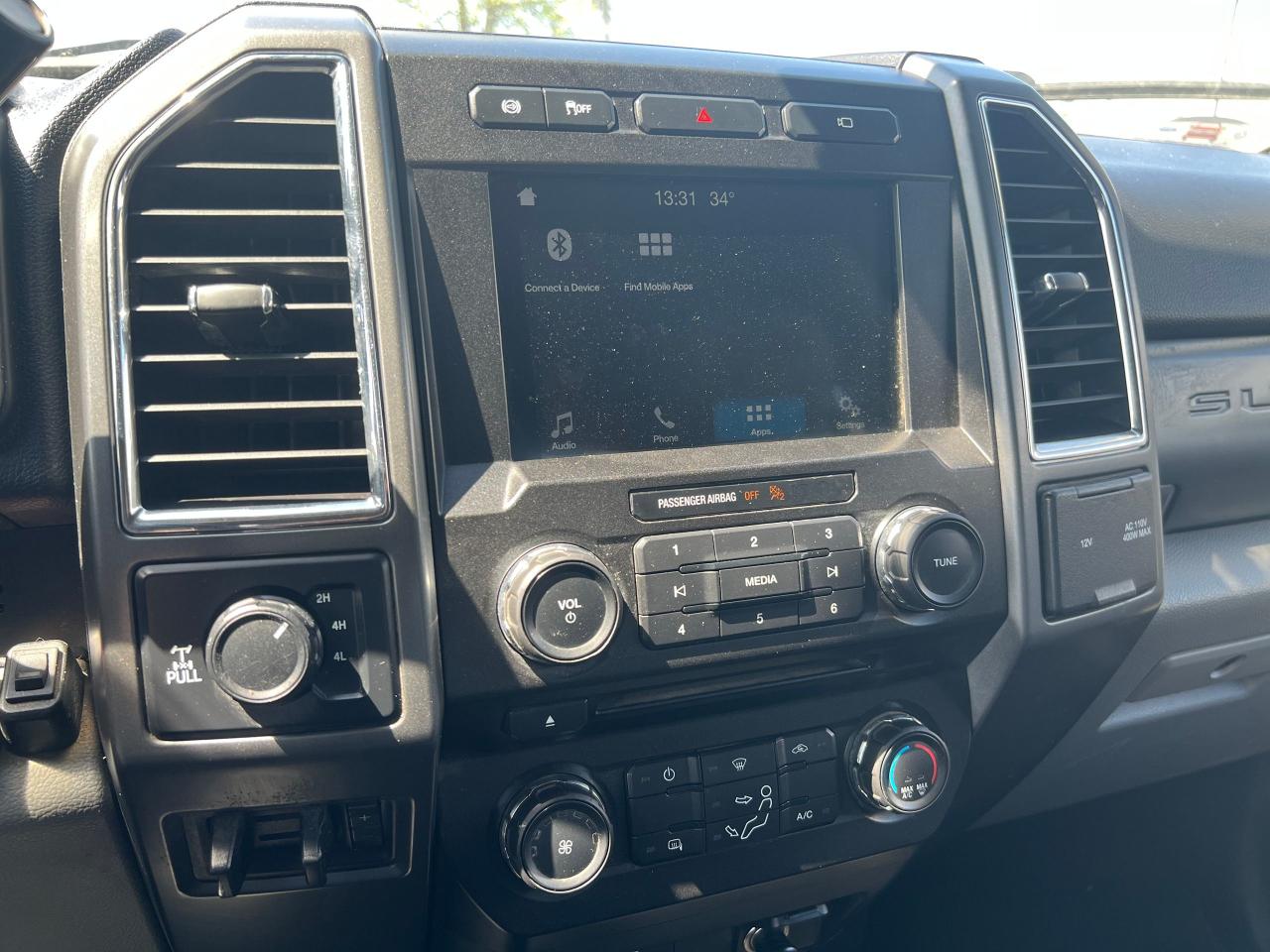 2018 Ford F-350 XLT 4WD Crew Cab 8' Box - Photo #17