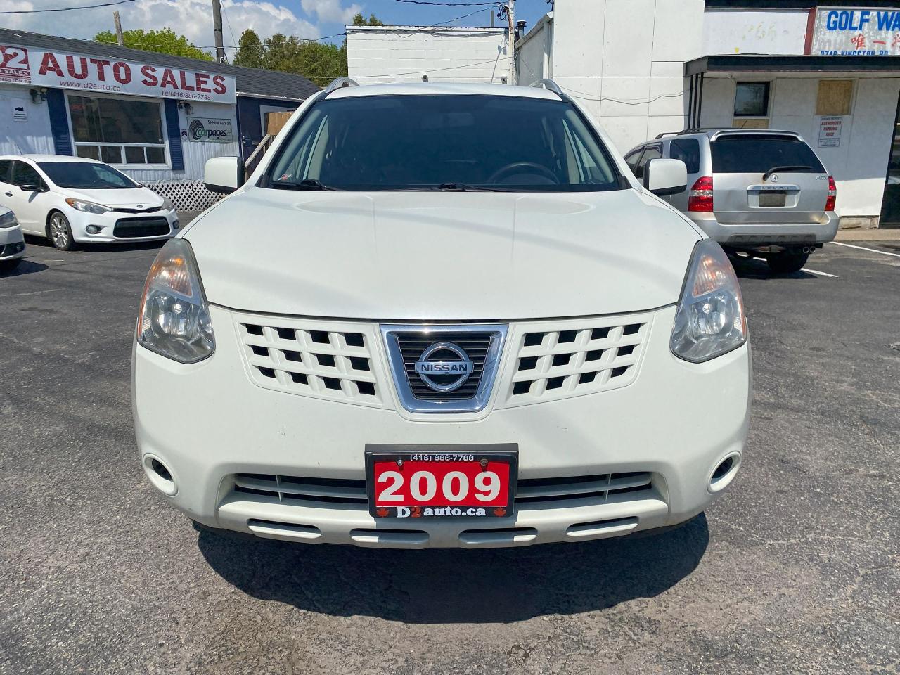 2009 Nissan Rogue Accident Free/Automatic/4 Cylinder Gas Saver - Photo #3