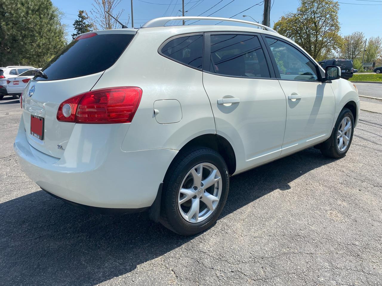 2009 Nissan Rogue Accident Free/Automatic/4 Cylinder Gas Saver - Photo #6