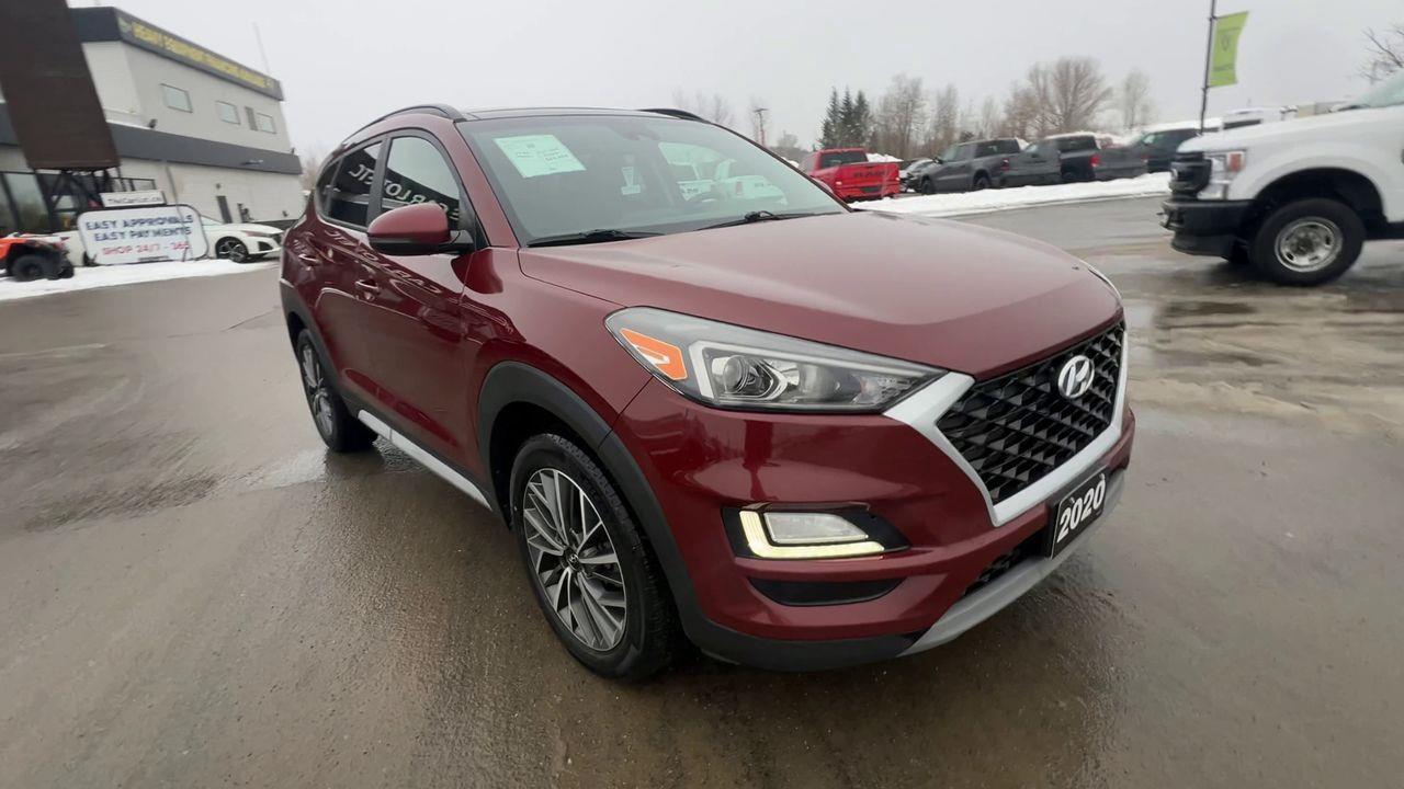 2020 Hyundai Tucson Ultimate APPLE CARPLAY/ANDROID AUTO, HEATED SEATS/STEERING WHEEL, MOONROOF, BACK UP CAM!! Photo