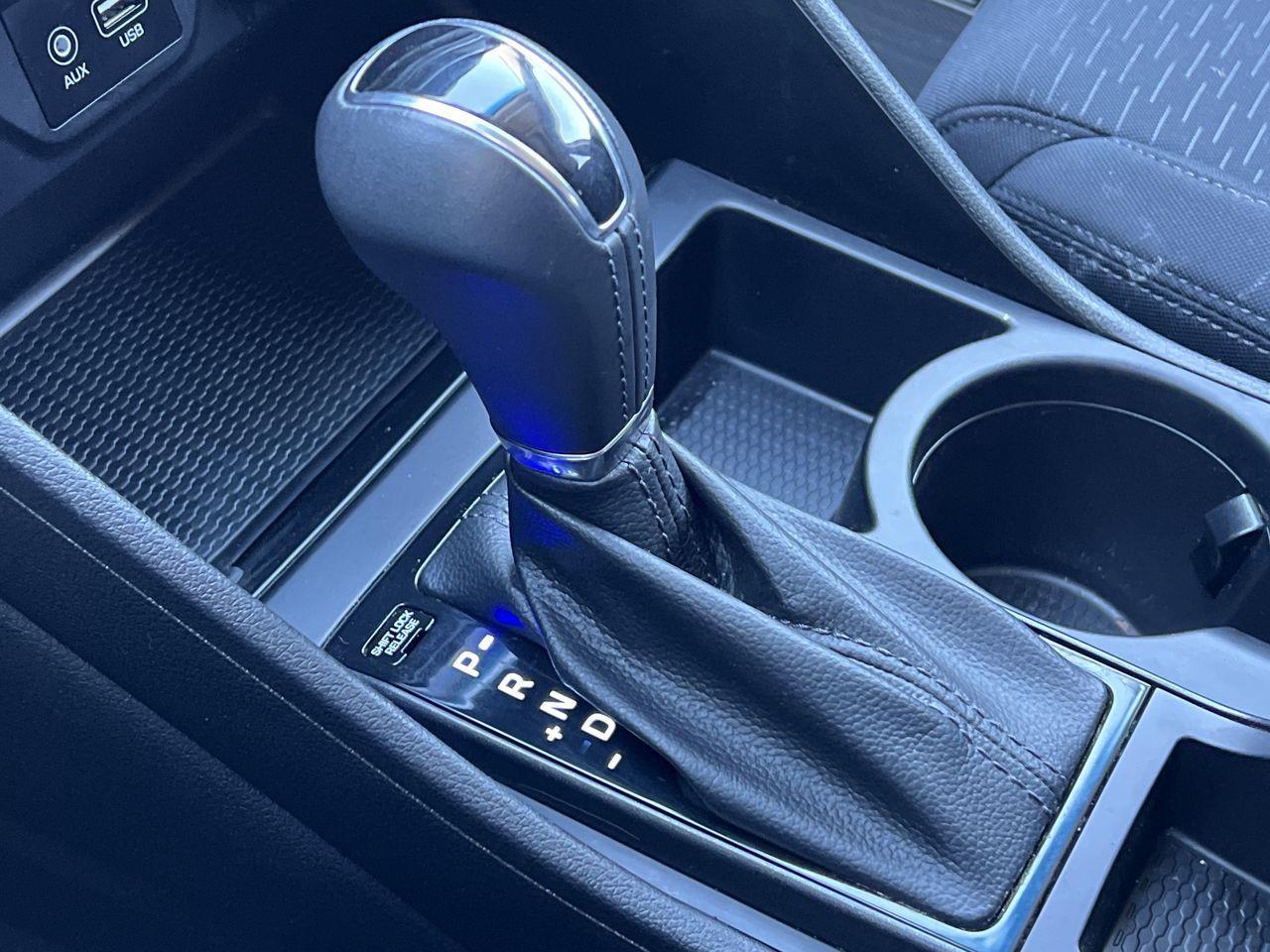 2020 Hyundai Tucson Ultimate APPLE CARPLAY/ANDROID AUTO, HEATED SEATS/STEERING WHEEL, MOONROOF, BACK UP CAM!! Photo