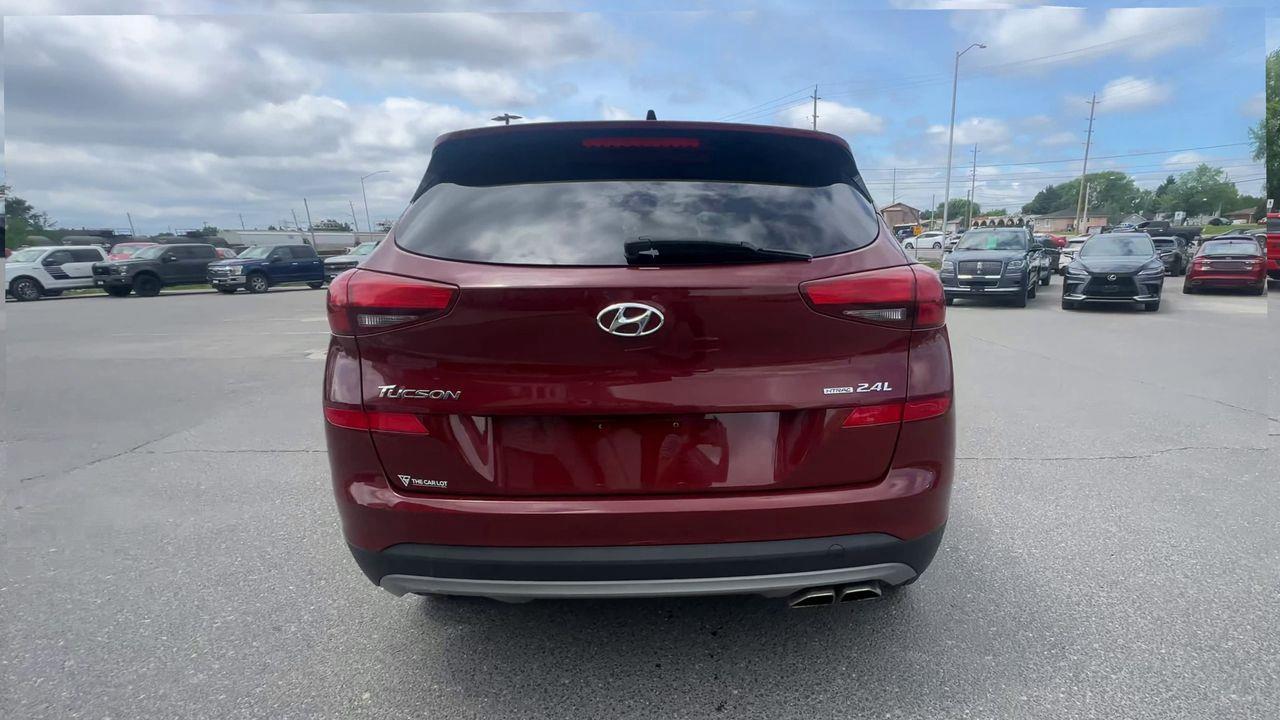 2020 Hyundai Tucson Ultimate APPLE CARPLAY/ANDROID AUTO, HEATED SEATS/STEERING WHEEL, MOONROOF, BACK UP CAM!! Photo