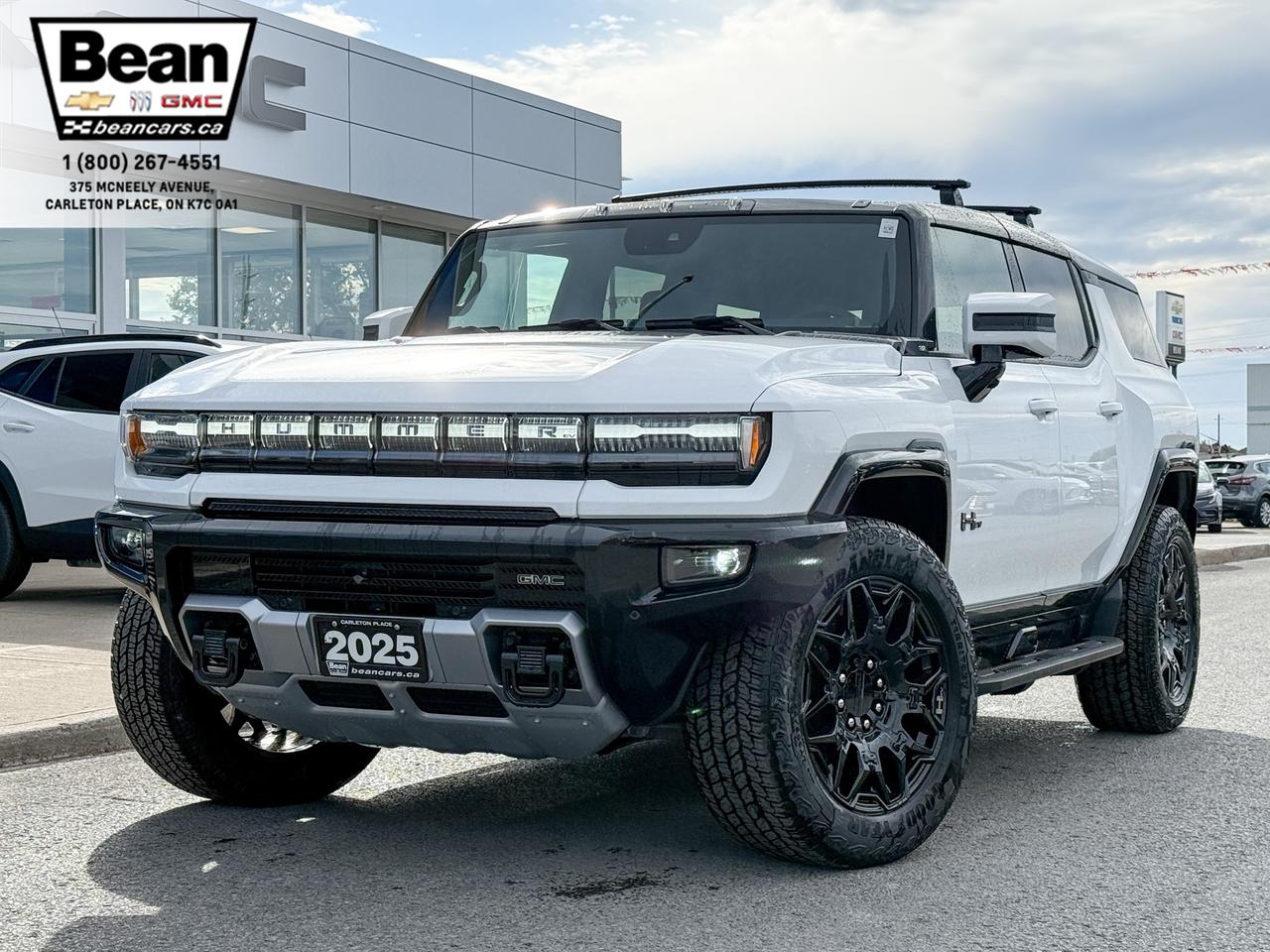 2025 GMC HUMMER EV SUV 3X FULLY ELECTRIC WITH REMOTE START/ENTRY, HEATED SEATS, HEATED STEERING WHEEL, VENTILATED SEATS, INFINITY ROOF, HD SURROUND VISION Photo