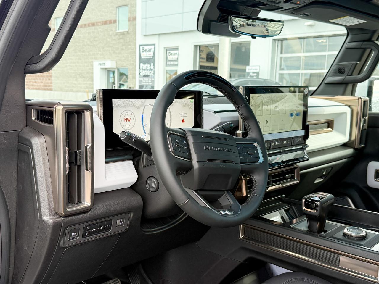 2025 GMC HUMMER EV SUV 3X FULLY ELECTRIC WITH REMOTE START/ENTRY, HEATED SEATS, HEATED STEERING WHEEL, VENTILATED SEATS, INFINITY ROOF, HD SURROUND VISION Photo