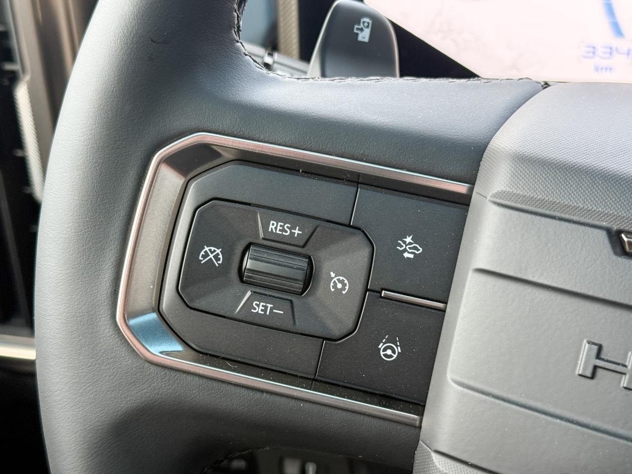 2025 GMC HUMMER EV SUV 3X FULLY ELECTRIC WITH REMOTE START/ENTRY, HEATED SEATS, HEATED STEERING WHEEL, VENTILATED SEATS, INFINITY ROOF, HD SURROUND VISION Photo