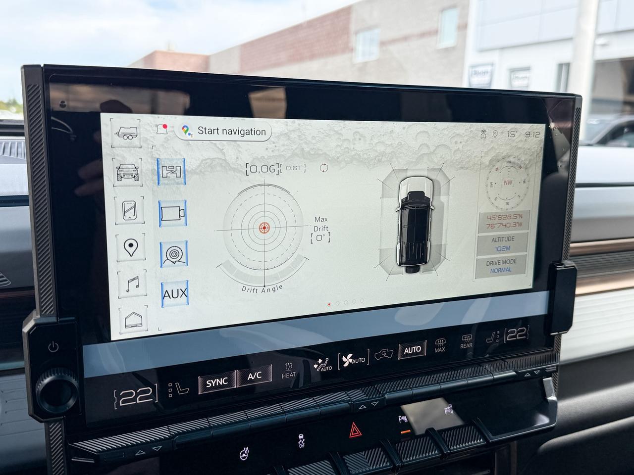 2025 GMC HUMMER EV SUV 3X FULLY ELECTRIC WITH REMOTE START/ENTRY, HEATED SEATS, HEATED STEERING WHEEL, VENTILATED SEATS, INFINITY ROOF, HD SURROUND VISION Photo