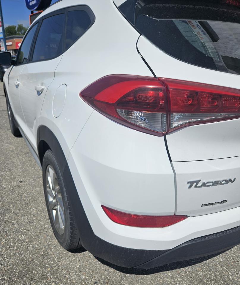 2017 Hyundai Tucson SE - Photo #9