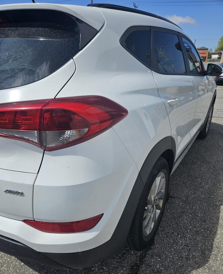 2017 Hyundai Tucson SE - Photo #11
