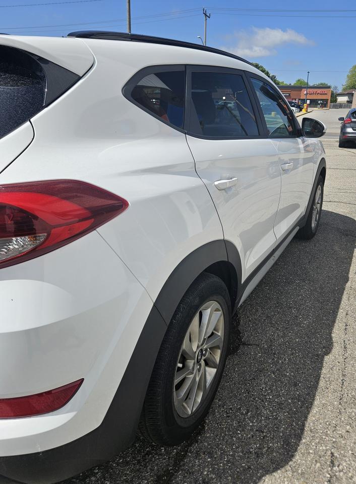 2017 Hyundai Tucson SE - Photo #13