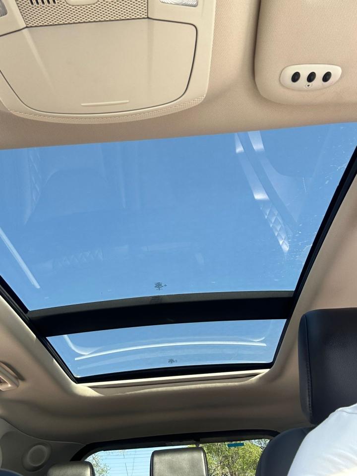 2023 Ford Edge Titanium Photo