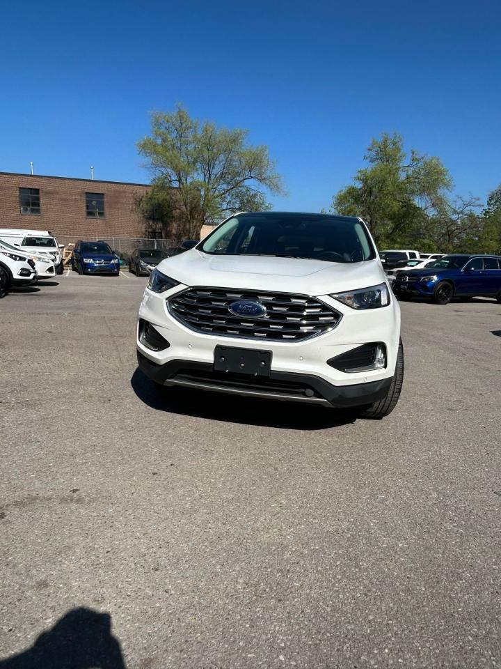 2023 Ford Edge Titanium Photo