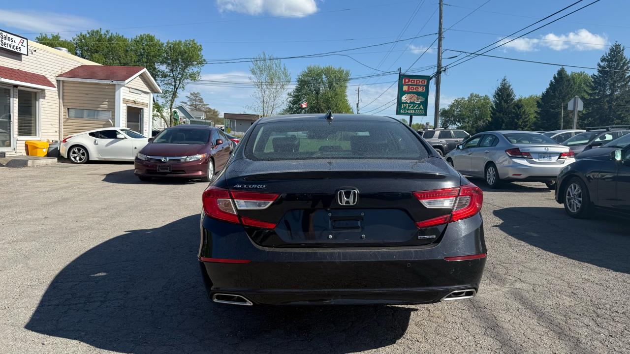 2018 Honda Accord Touring - Photo #4