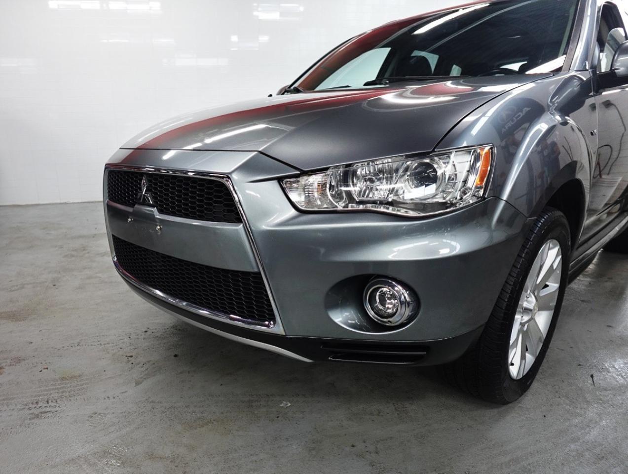2013 Mitsubishi Outlander XLS ,NO ACCIDENT,7 PASS ,LOW KM.4X4 - Photo #12