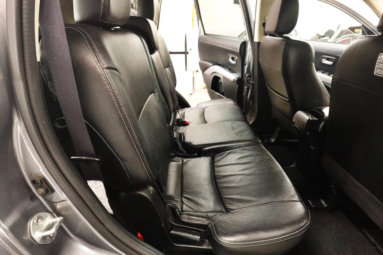 2013 Mitsubishi Outlander XLS ,NO ACCIDENT,7 PASS ,LOW KM.4X4 - Photo #21