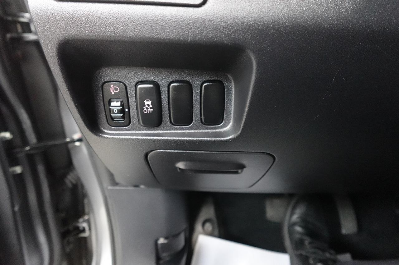 2013 Mitsubishi Outlander XLS ,NO ACCIDENT,7 PASS ,LOW KM.4X4 - Photo #34