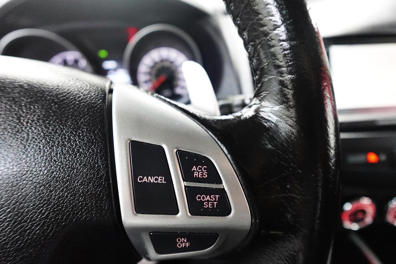2013 Mitsubishi Outlander XLS ,NO ACCIDENT,7 PASS ,LOW KM.4X4 - Photo #29