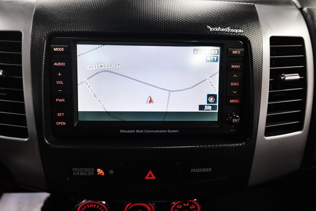 2013 Mitsubishi Outlander XLS ,NO ACCIDENT,7 PASS ,LOW KM.4X4 - Photo #24