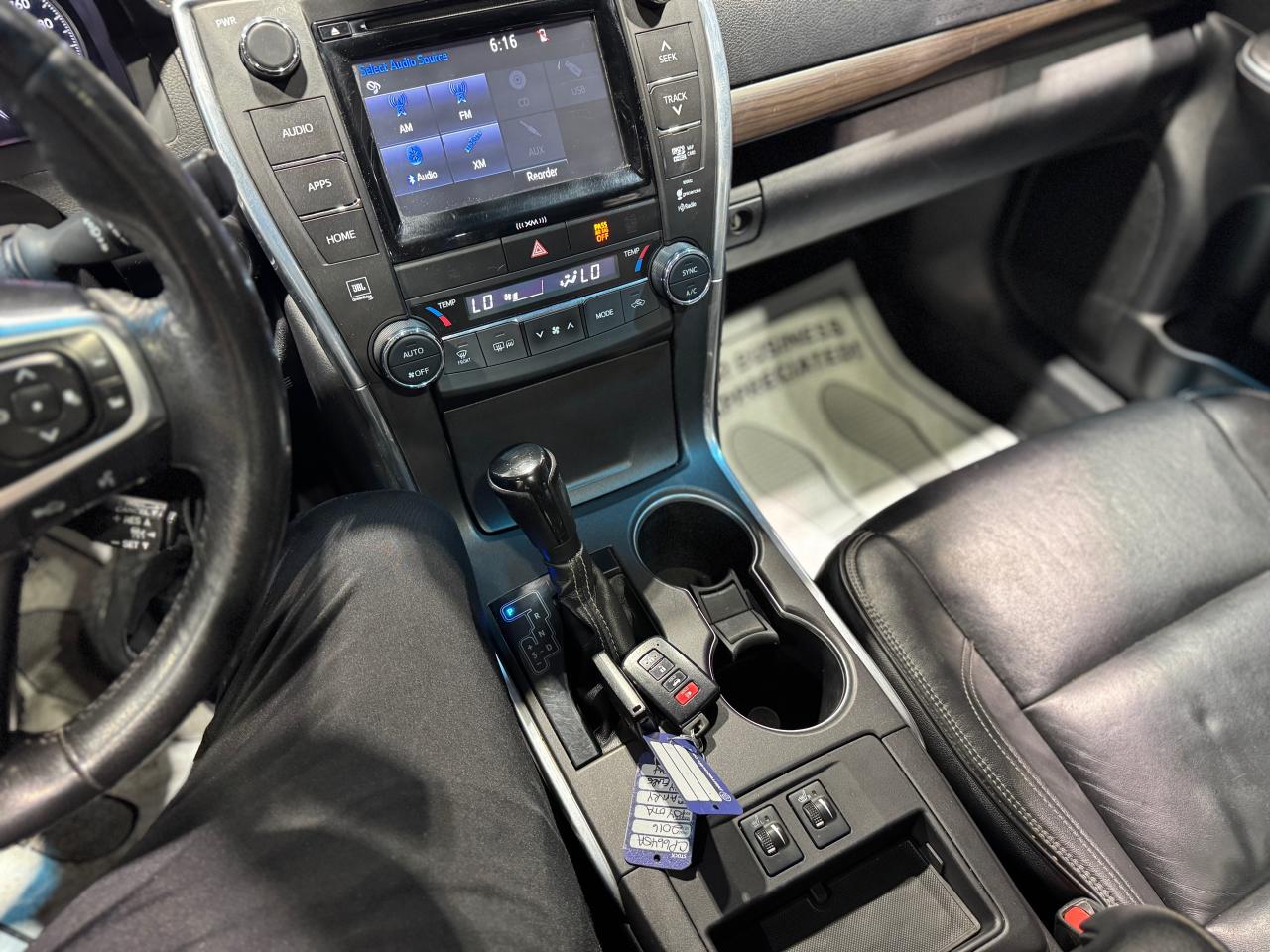 2016 Toyota Camry XSE - Photo #20
