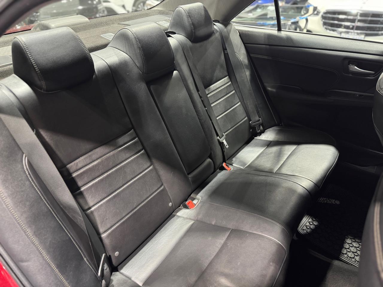 2016 Toyota Camry XSE - Photo #17