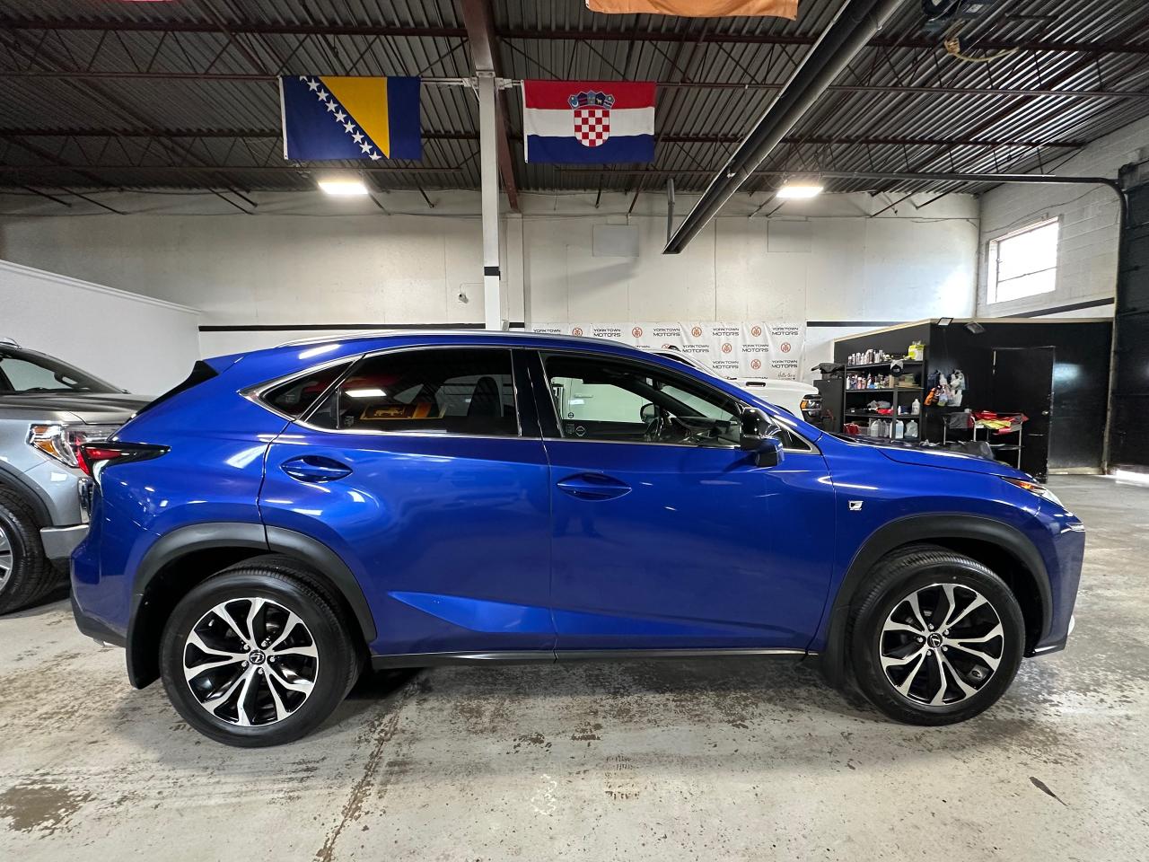 2015 Lexus NX 200t AWD 4DR | F SPORT | SUNROOF | HEATED SEATS - Photo #6