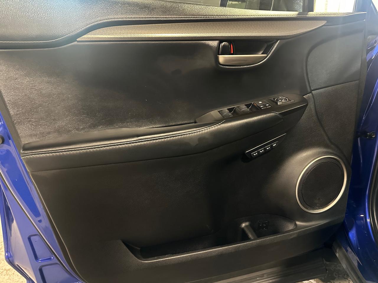 2015 Lexus NX 200t AWD 4DR | F SPORT | SUNROOF | HEATED SEATS - Photo #25