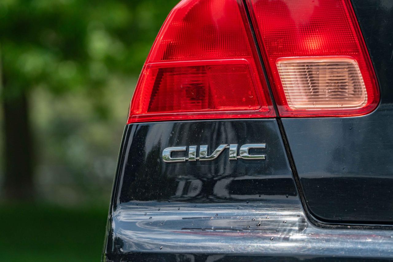 2002 Honda Civic DX - Photo #10