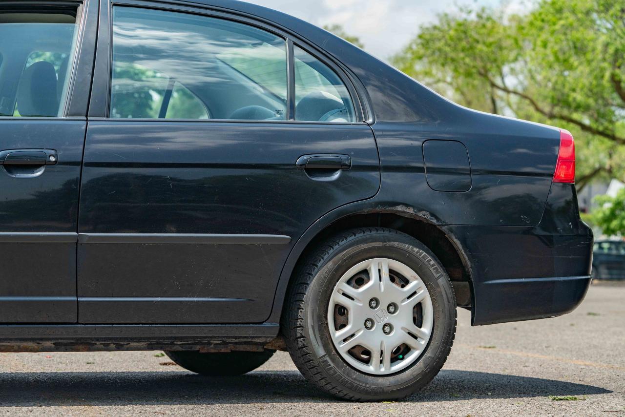 2002 Honda Civic DX - Photo #11