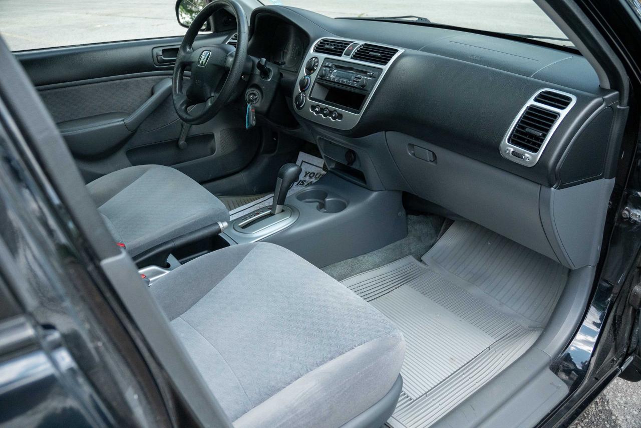 2002 Honda Civic DX - Photo #33