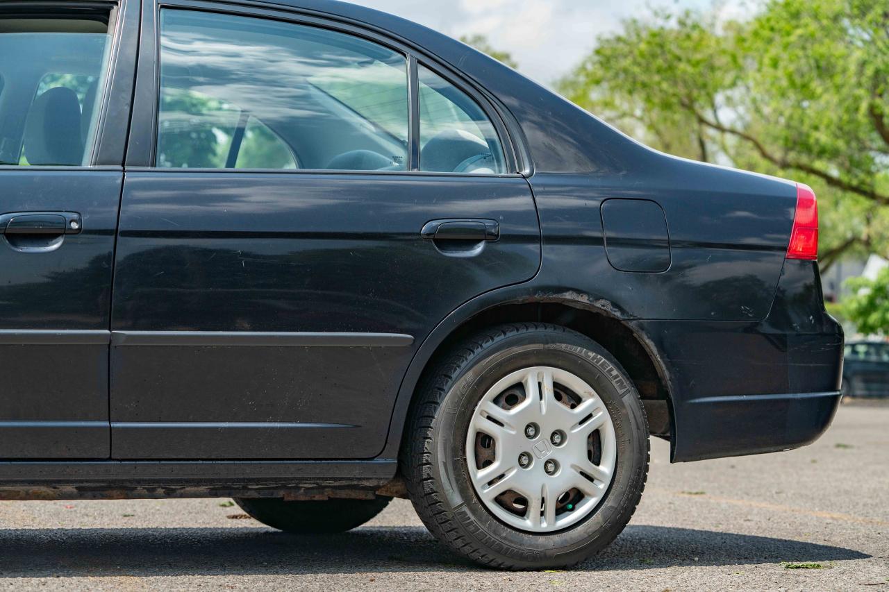 2002 Honda Civic DX - Photo #11
