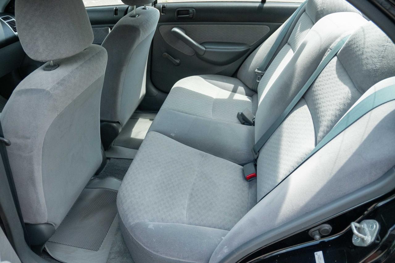 2002 Honda Civic DX - Photo #28