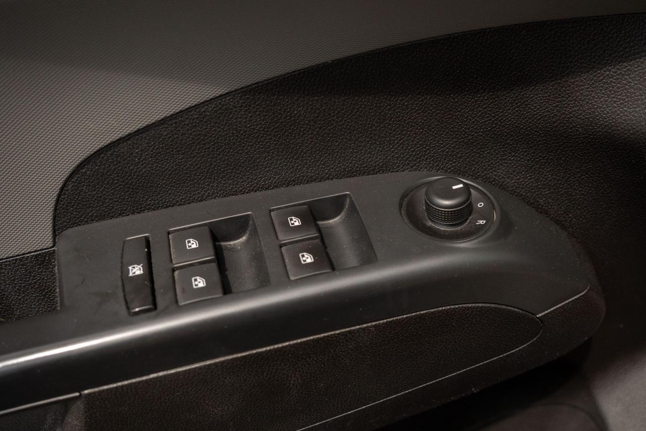 2015 Chevrolet Sonic LT - Photo #25