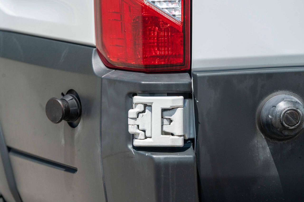 2016 Ford Transit Cargo Van 148WB LOW ROOF - Photo #18