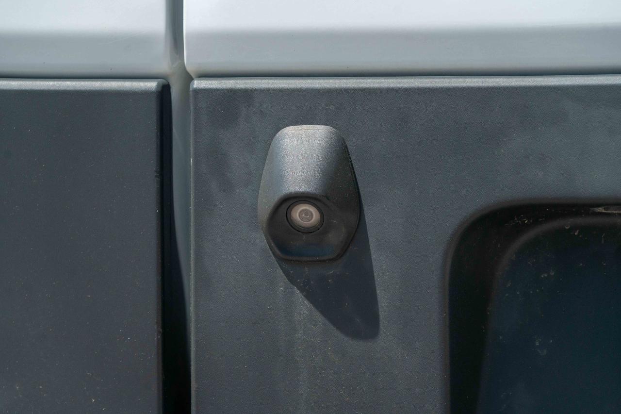 2016 Ford Transit Cargo Van 148WB LOW ROOF - Photo #25