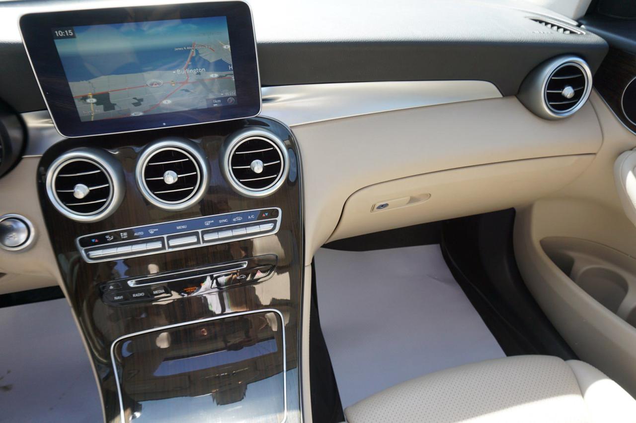2016 Mercedes-Benz GLC-Class GLC300 4MATIC AWD CERTIFIED *ACCIDENT FREE* NAV 360 CAMERA BLUETOOTH LEATHER HEATED SEATS DUAL ROOF CRUISE ALLOYS - Photo #11