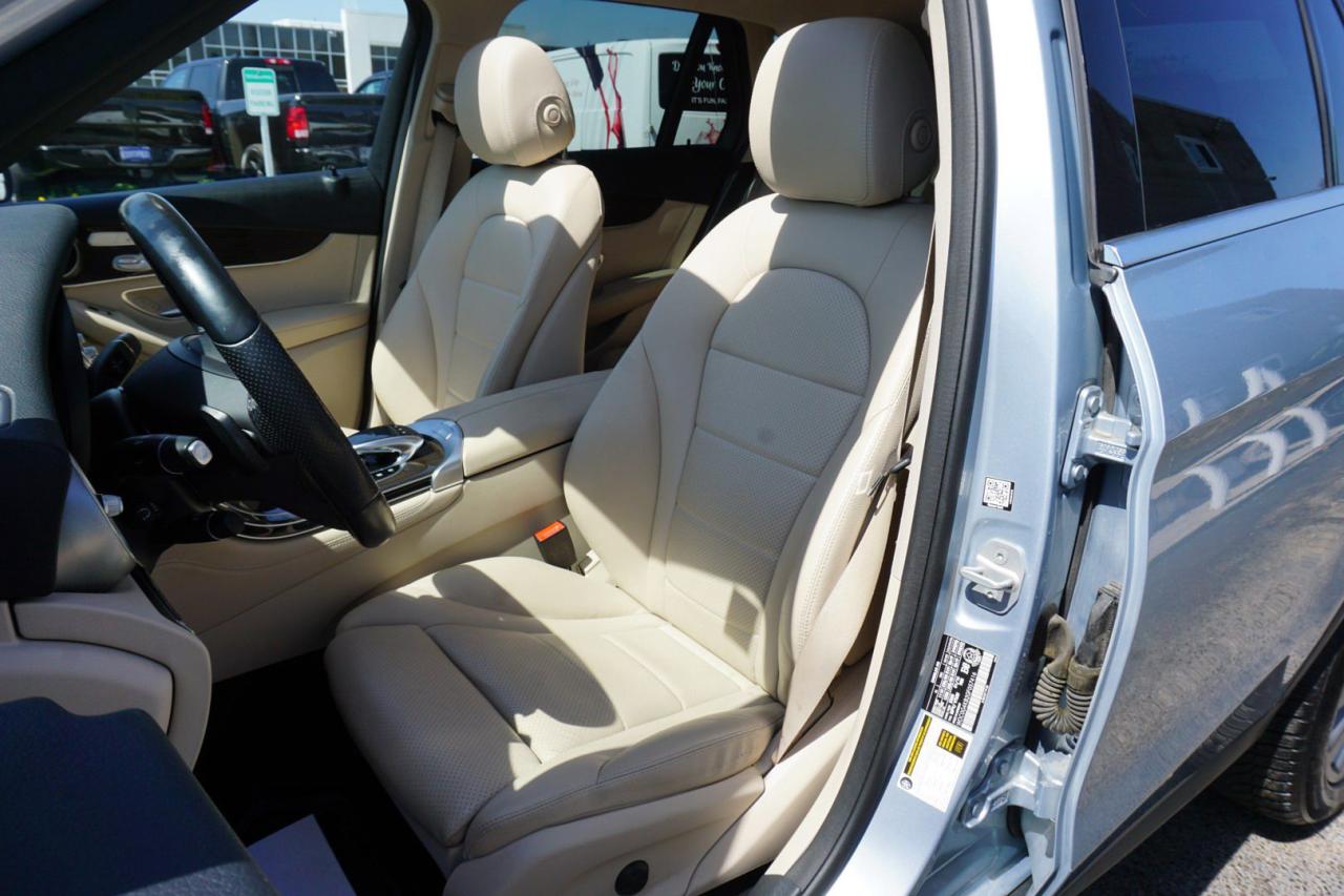 2016 Mercedes-Benz GLC-Class GLC300 4MATIC AWD CERTIFIED *ACCIDENT FREE* NAV 360 CAMERA BLUETOOTH LEATHER HEATED SEATS DUAL ROOF CRUISE ALLOYS - Photo #14