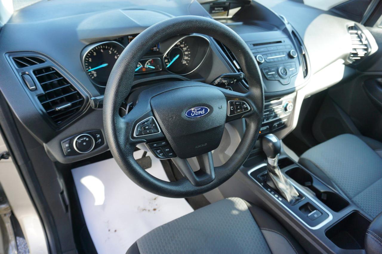 2017 Ford Escape 1.5L SE ECO-BOOST 4WD CERTIFIED *FREE ACCIDENT* CAMERA HEATED SEAT BLUETOOTH CRUISE ALLOYS - Photo #9