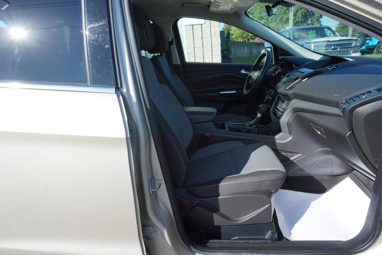2017 Ford Escape 1.5L SE ECO-BOOST 4WD CERTIFIED *FREE ACCIDENT* CAMERA HEATED SEAT BLUETOOTH CRUISE ALLOYS - Photo #18