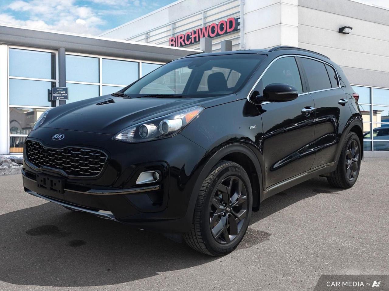Used 2022 Kia Sportage EX S Clean CARFAX | Sunroof | BackUp Cam for sale in Winnipeg, MB