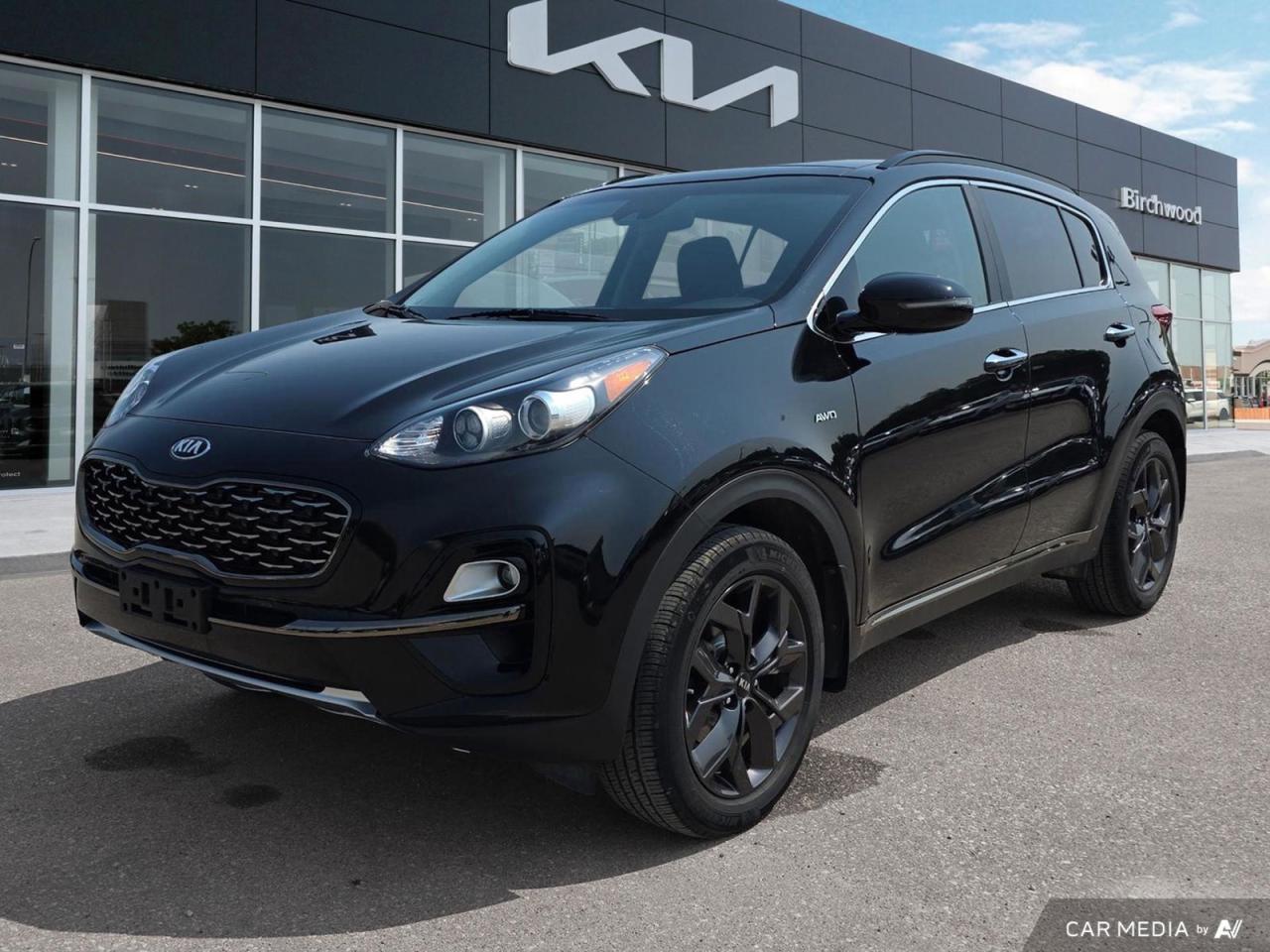 Used 2022 Kia Sportage EX S Clean CARFAX | Sunroof | BackUp Cam for sale in Winnipeg, MB