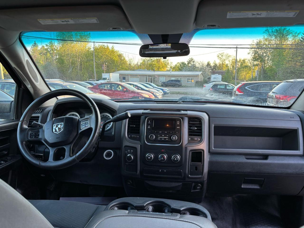 2013 RAM 1500 ST - Photo #13