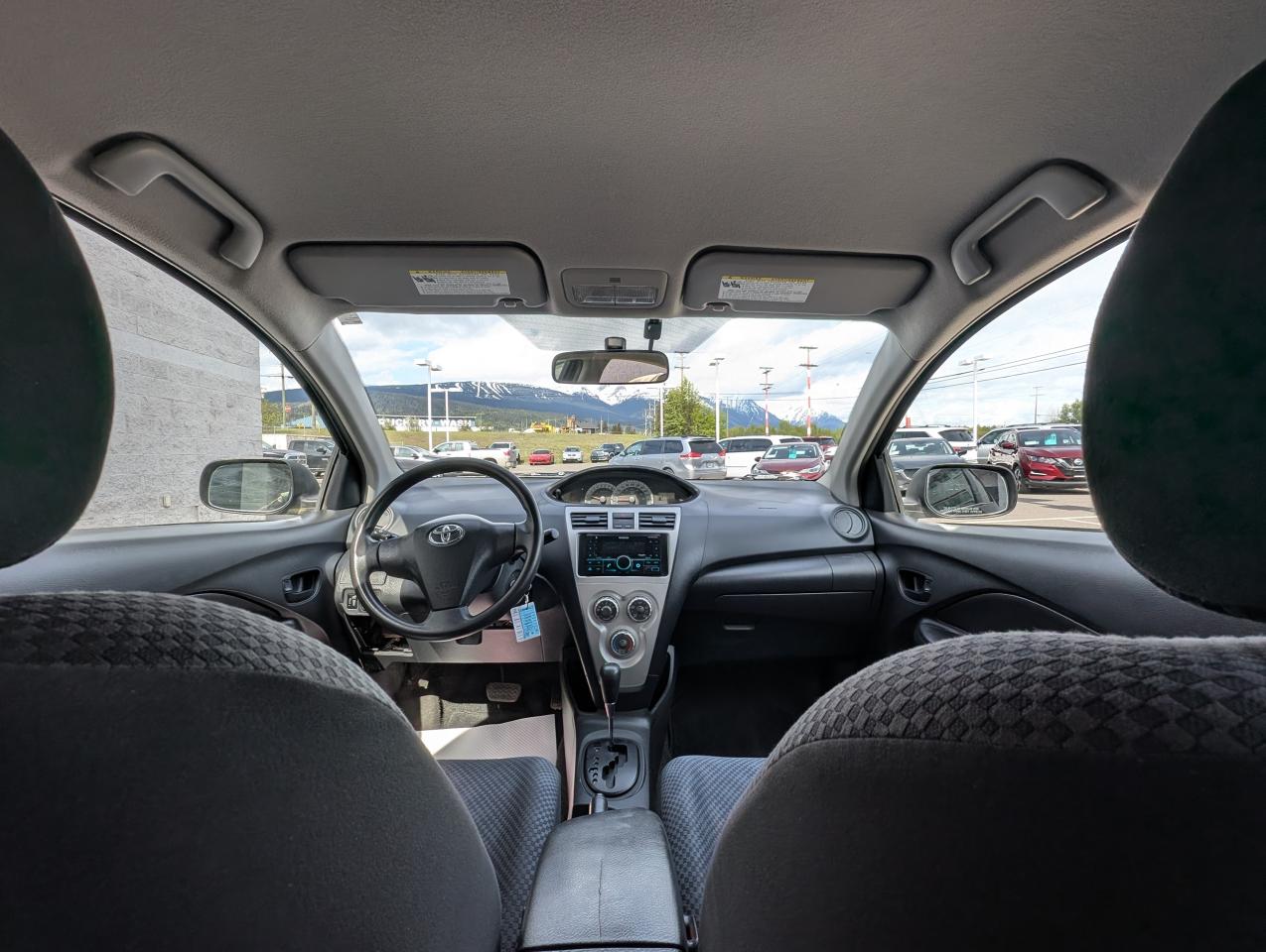 2008 Toyota Yaris BASE Photo