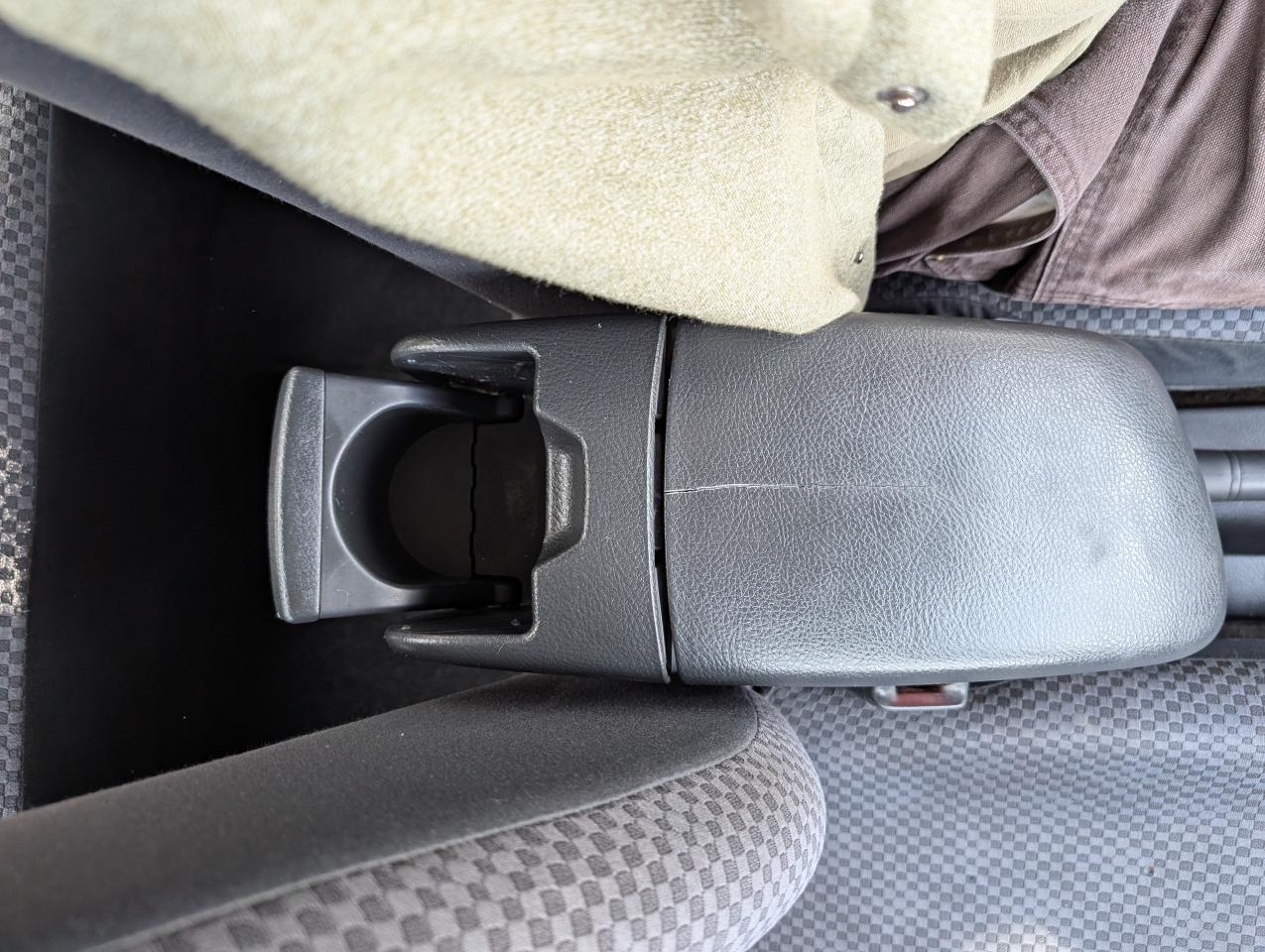 2008 Toyota Yaris BASE Photo