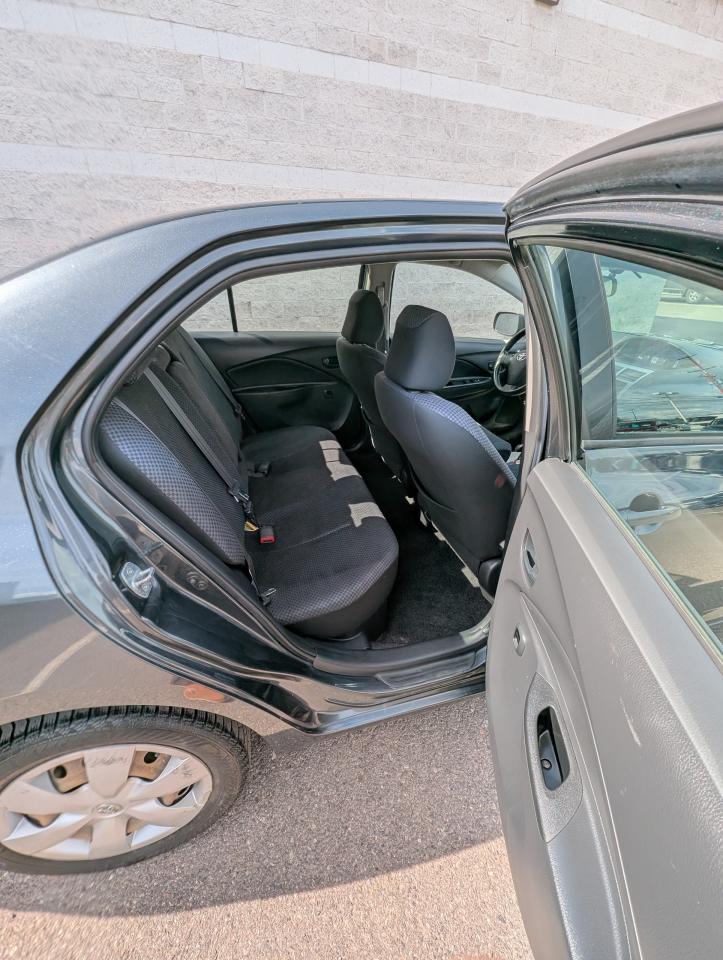 2008 Toyota Yaris BASE Photo