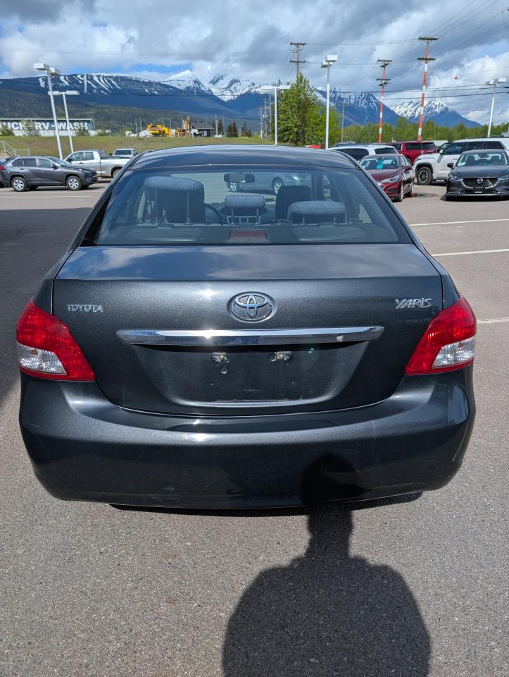 2008 Toyota Yaris BASE Photo
