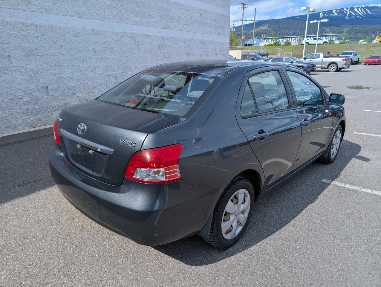 2008 Toyota Yaris BASE Photo
