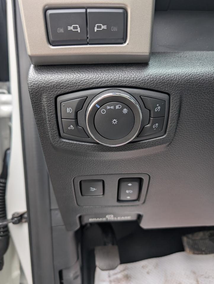 2020 Ford F-350 Super Duty SRW Lariat Photo