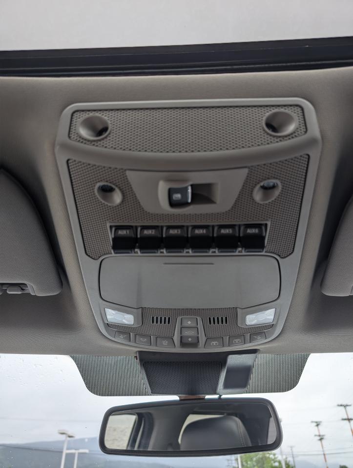 2020 Ford F-350 Super Duty SRW Lariat Photo