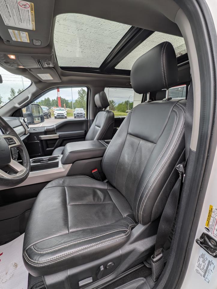 2020 Ford F-350 Super Duty SRW Lariat Photo