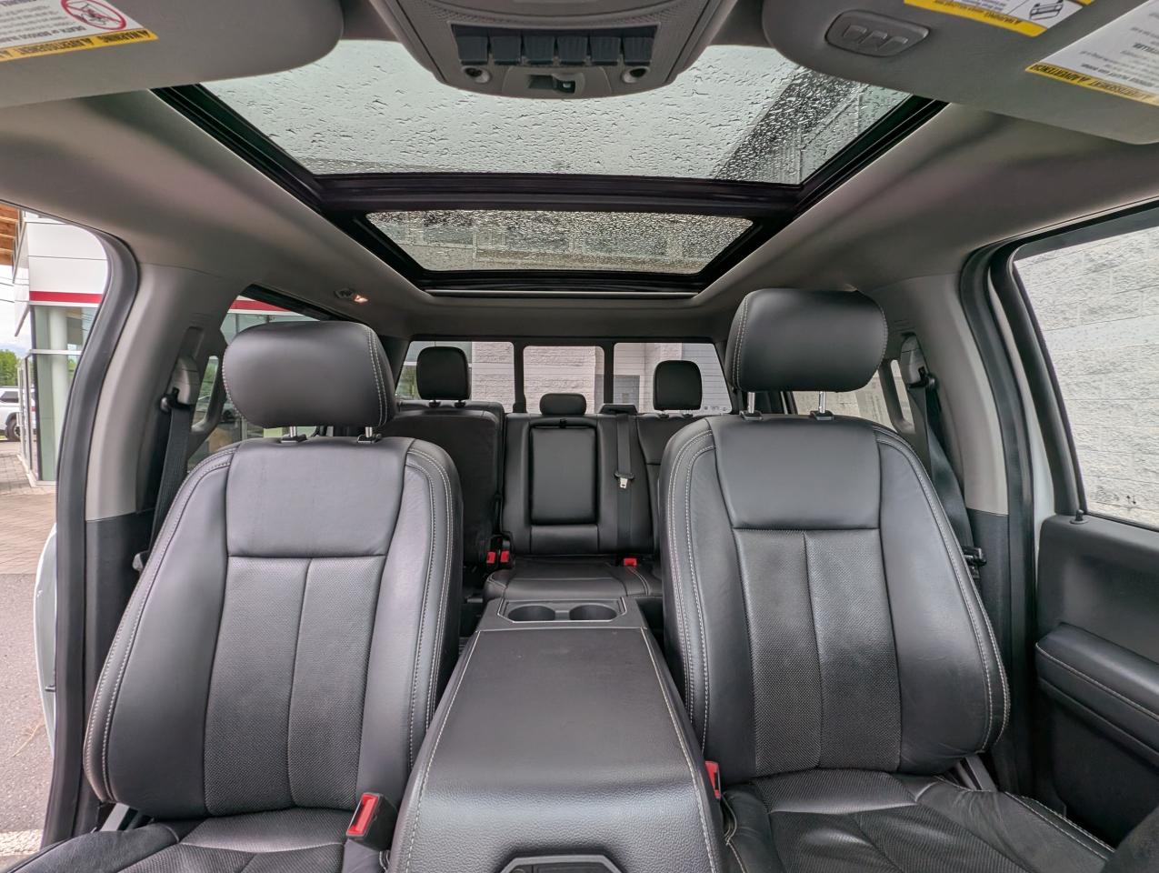 2020 Ford F-350 Super Duty SRW Lariat Photo