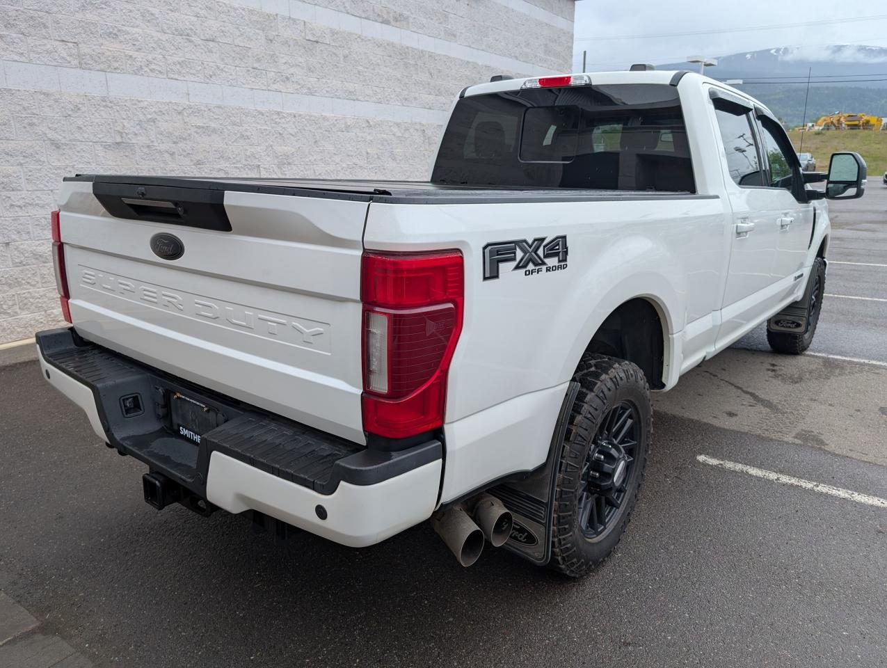 2020 Ford F-350 Super Duty SRW Lariat Photo
